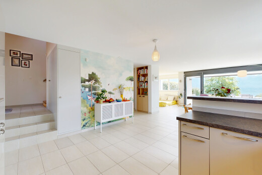 küche mit pendelleuchte, dark countertops, arbeitsplatten, two heights countertops, und light floor
