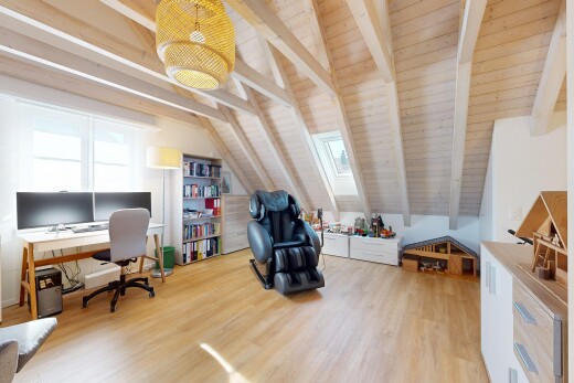 büro mit balkendecke, beamed ceiling, holzfußboden, wood finish floor, und zusätzliches zimmer