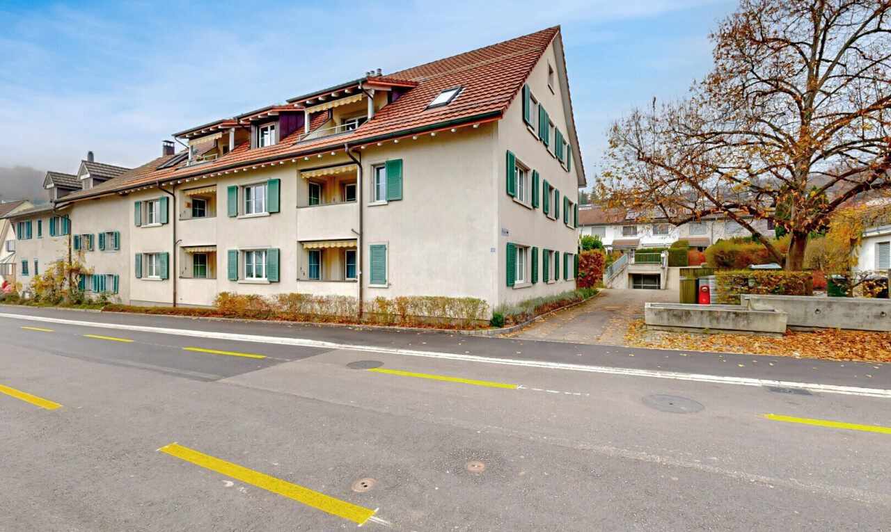 extérieur du bâtiment avec day time et property visible