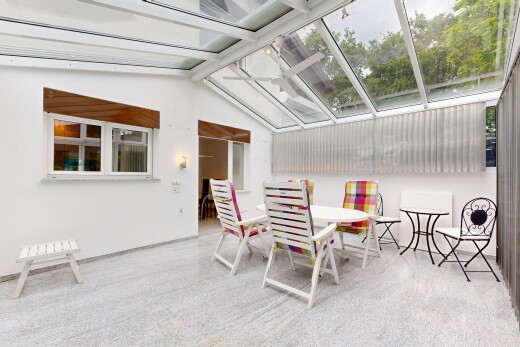 terrasse mit essbereich im freien, property visible, und terrasse