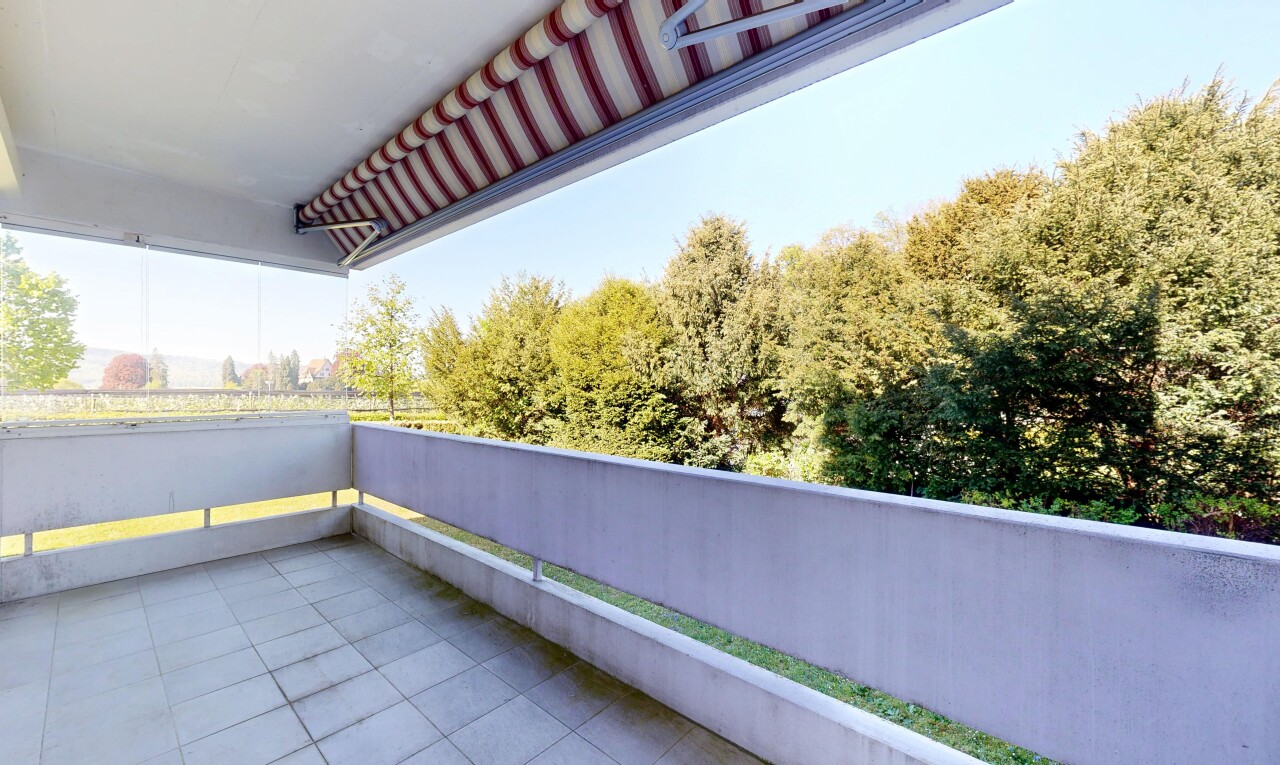 terrasse avec from property, day time, et balcon