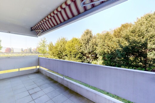 terrasse avec from property, day time, et balcon