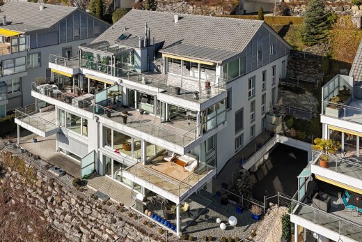 extérieur du bâtiment avec drone view