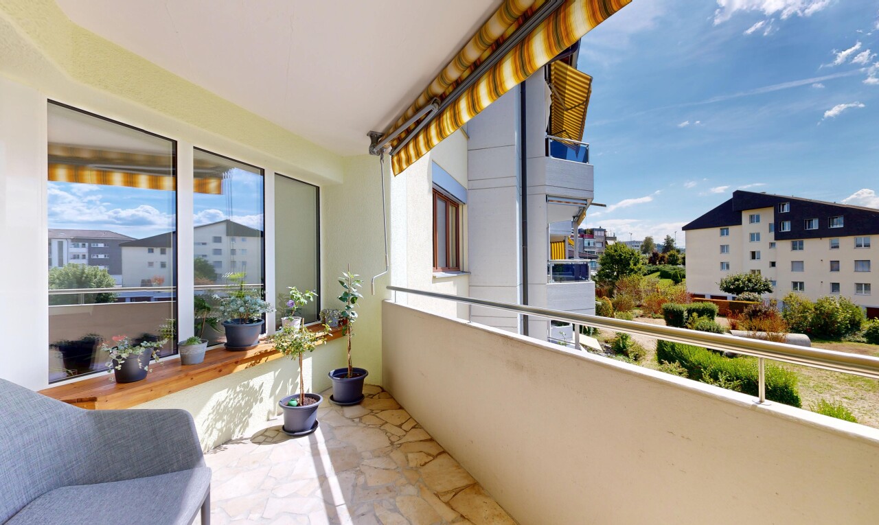 balcon avec day time, balcon, et view focus