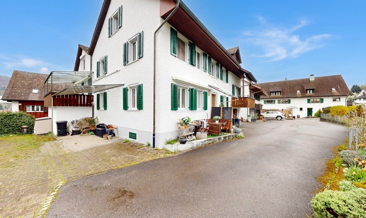 außenansicht mit day time und stuckverkleidung