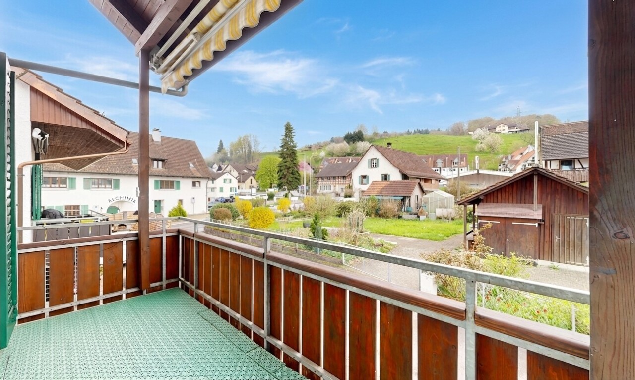 balkon mit from property, day time, wohngebietblick, und residential view