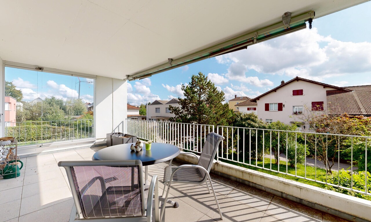 balcon avec terrasse, from property, et day time
