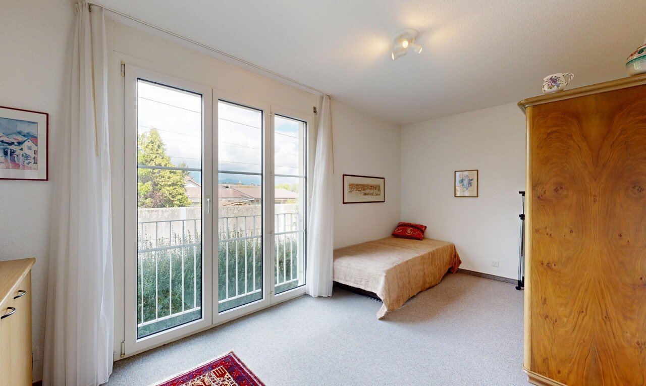 chambre avec lumière naturelle, natural light, cloison sèche, drywall, et moquette