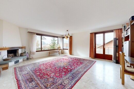 wohnzimmer mit inside property, natural light, natürliches licht, drywall, und gipskartonwand