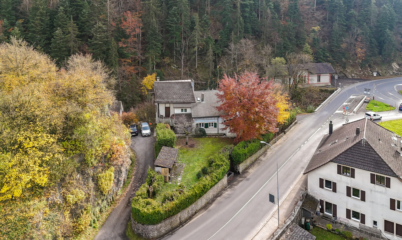 außenansicht mit property visible, waldblick, und forest view
