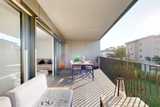 balcony with outdoor dining space