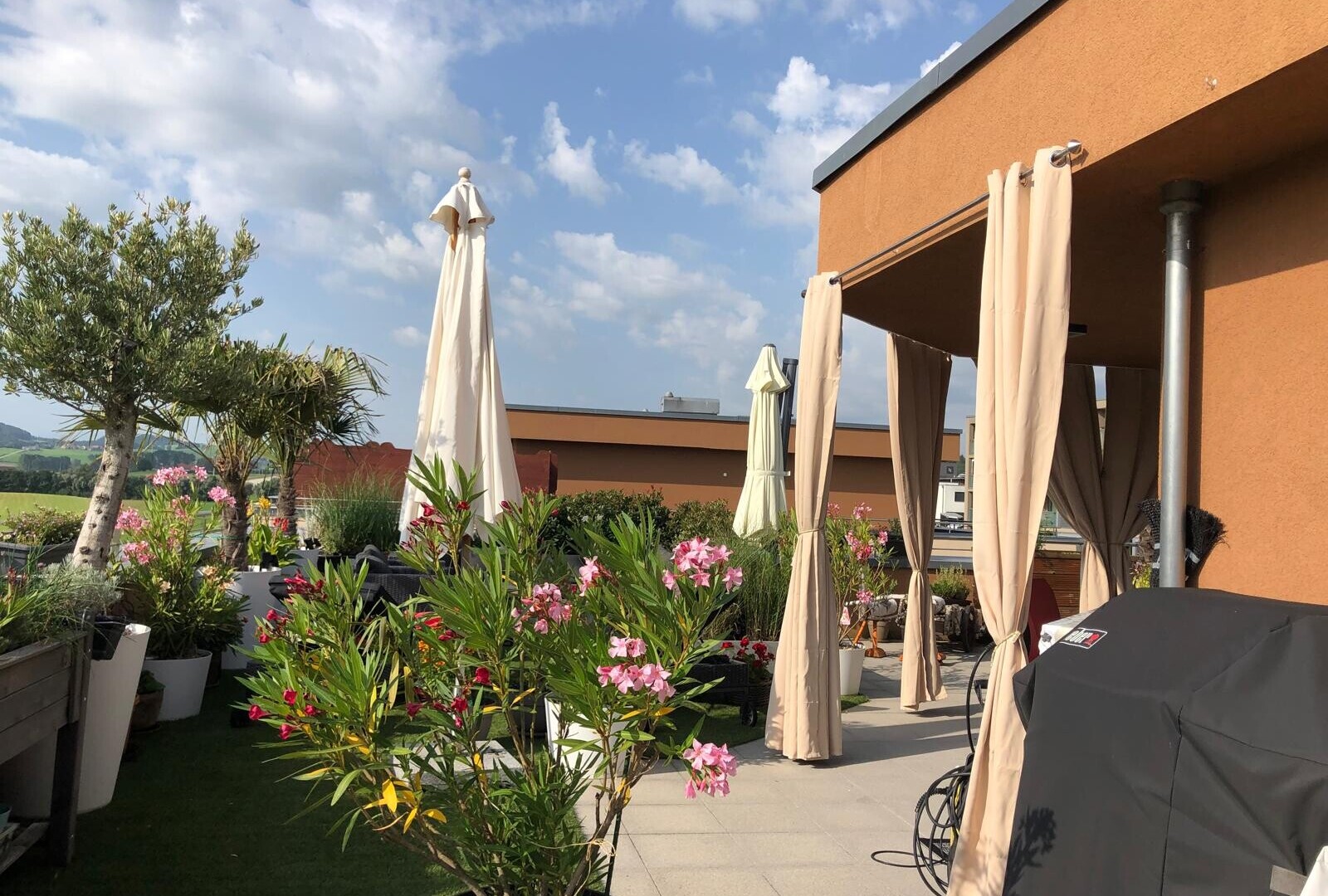 terrasse mit day time, from property, grill, und terrasse