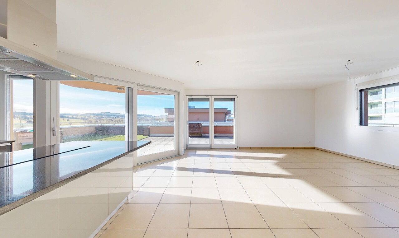 pièce vide avec day time, inside property, drywall, cloison sèche, et natural light