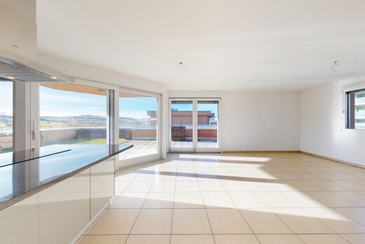 pièce vide avec day time, inside property, drywall, cloison sèche, et natural light