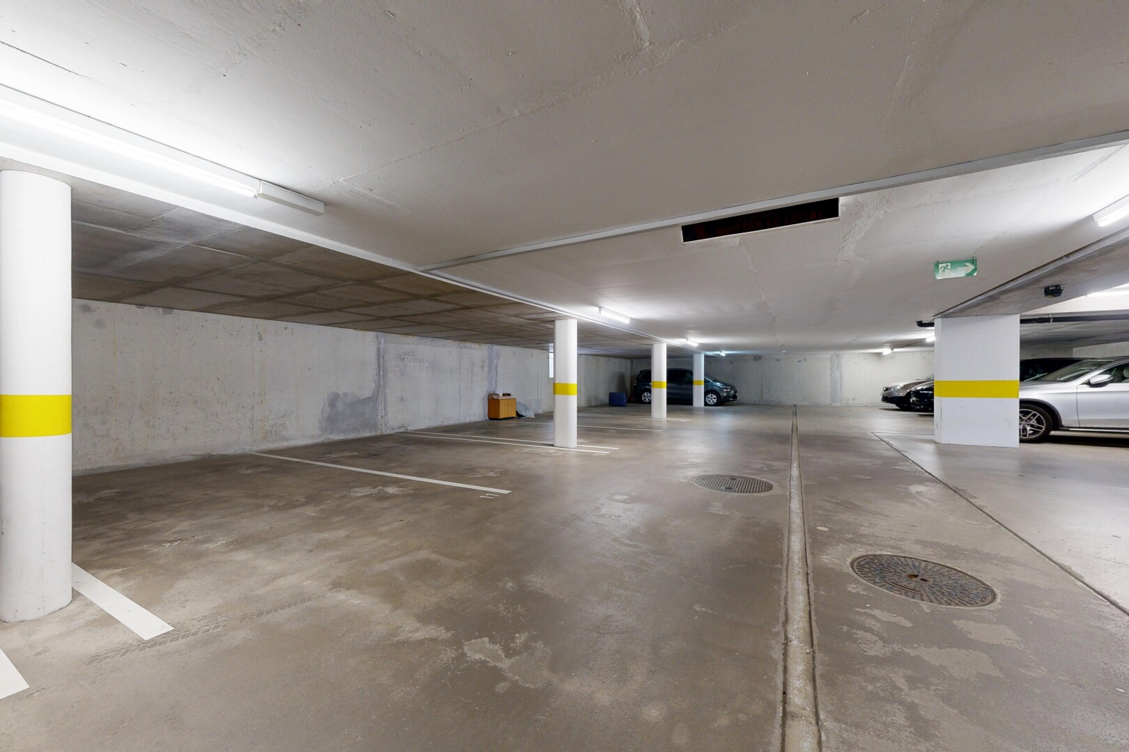parking avec parking souterrain et inside community
