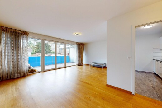 leerer raum mit wood finish floor, holzfußboden, drywall, gipskartonwand, und inside property