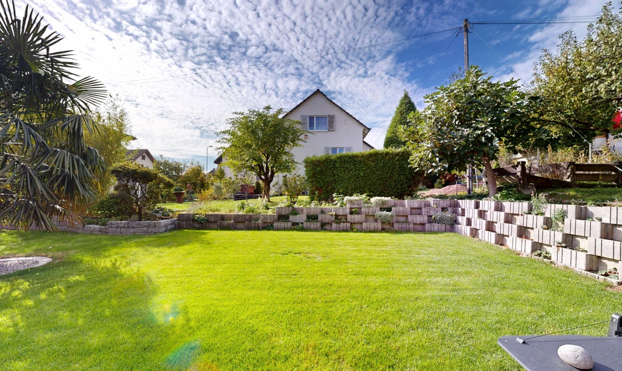 garden featuring a yard