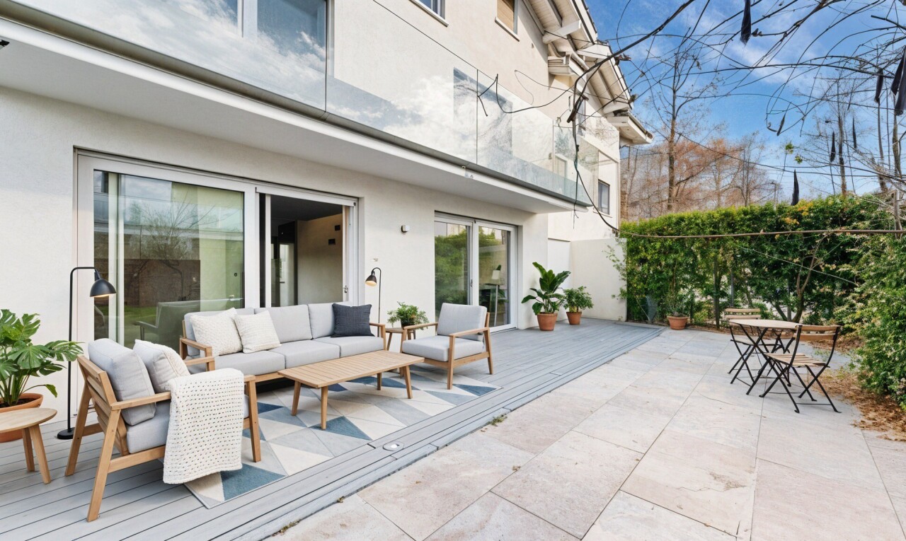 terrasse mit day time, from property, und wohnraum im freien