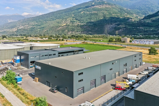 vue sur la montagne avec vue sur la montagne, mountain view, day time, et drone view