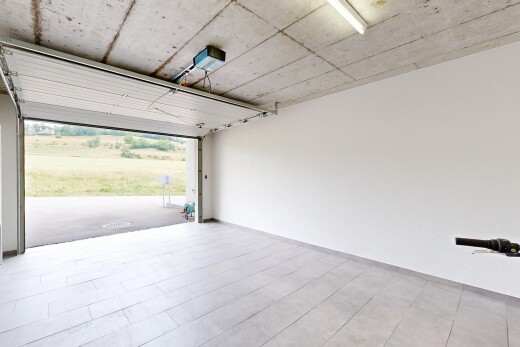 parking avec inside property