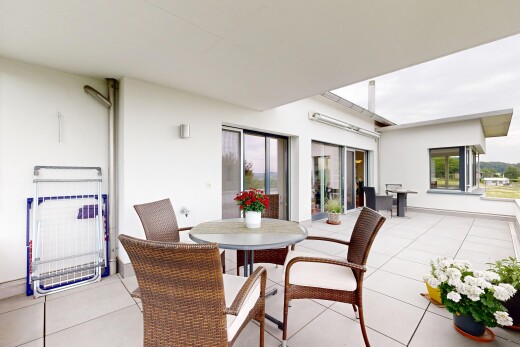 terrasse avec property visible, terrasse, et coin repas extérieur