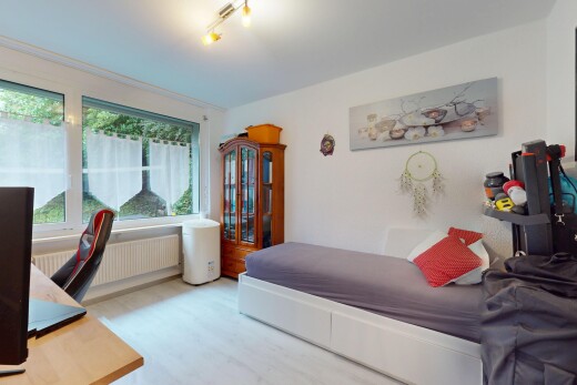 zimmer / schlafzimmer mit natürliches licht, natural light, inside property, gipskartonwand, und drywall