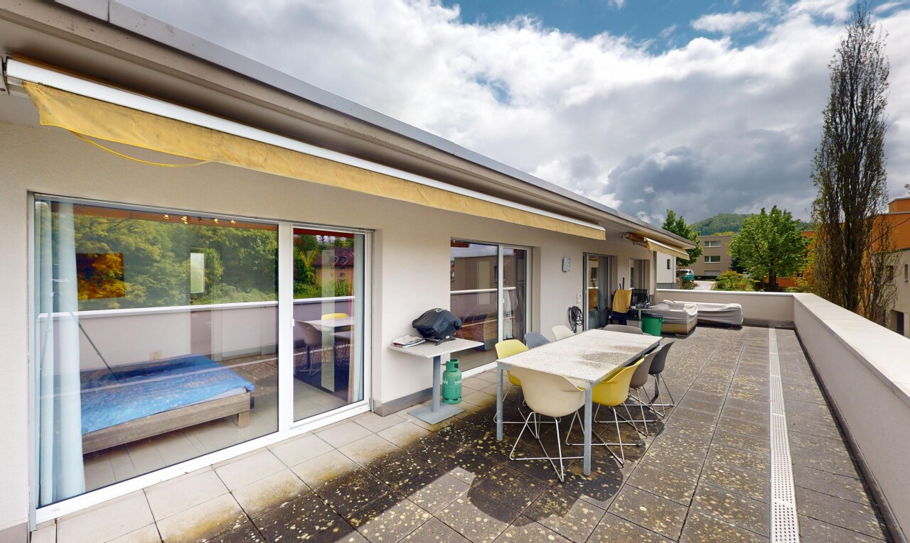 terrasse avec terrasse et bain à remous