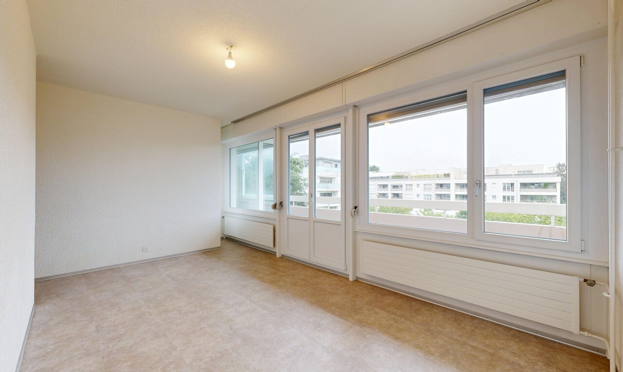 leerer raum mit natürliches licht, natural light, inside property, gipskartonwand, und drywall