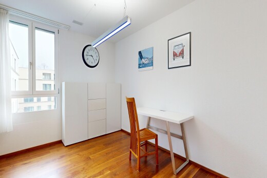 esszimmer mit natural light, natürliches licht, wood finish floor, holzfußboden, und drywall