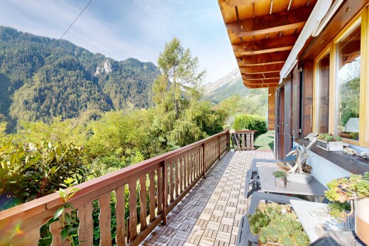 balcon avec from property, view focus, vue sur la montagne, mountain view, et day time