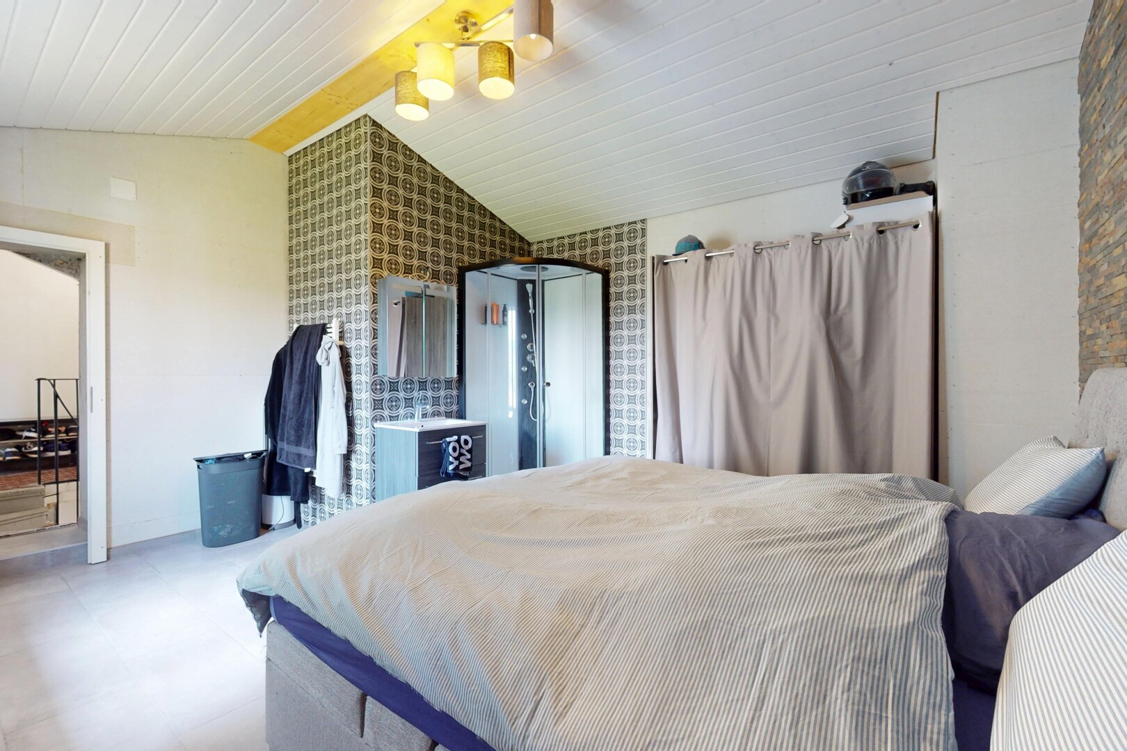 chambre avec cloison sèche et plafond voûté
