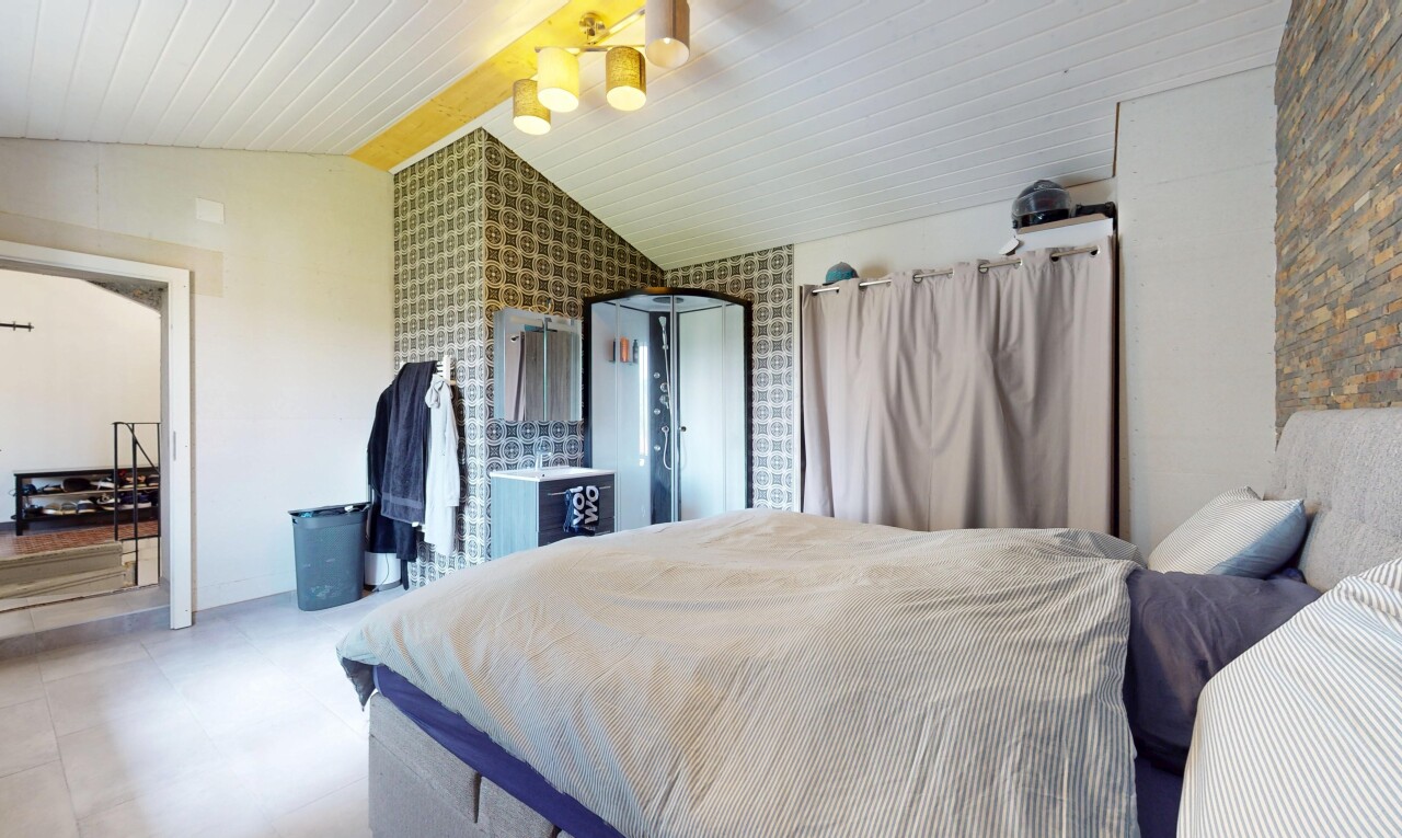chambre avec cloison sèche et plafond voûté