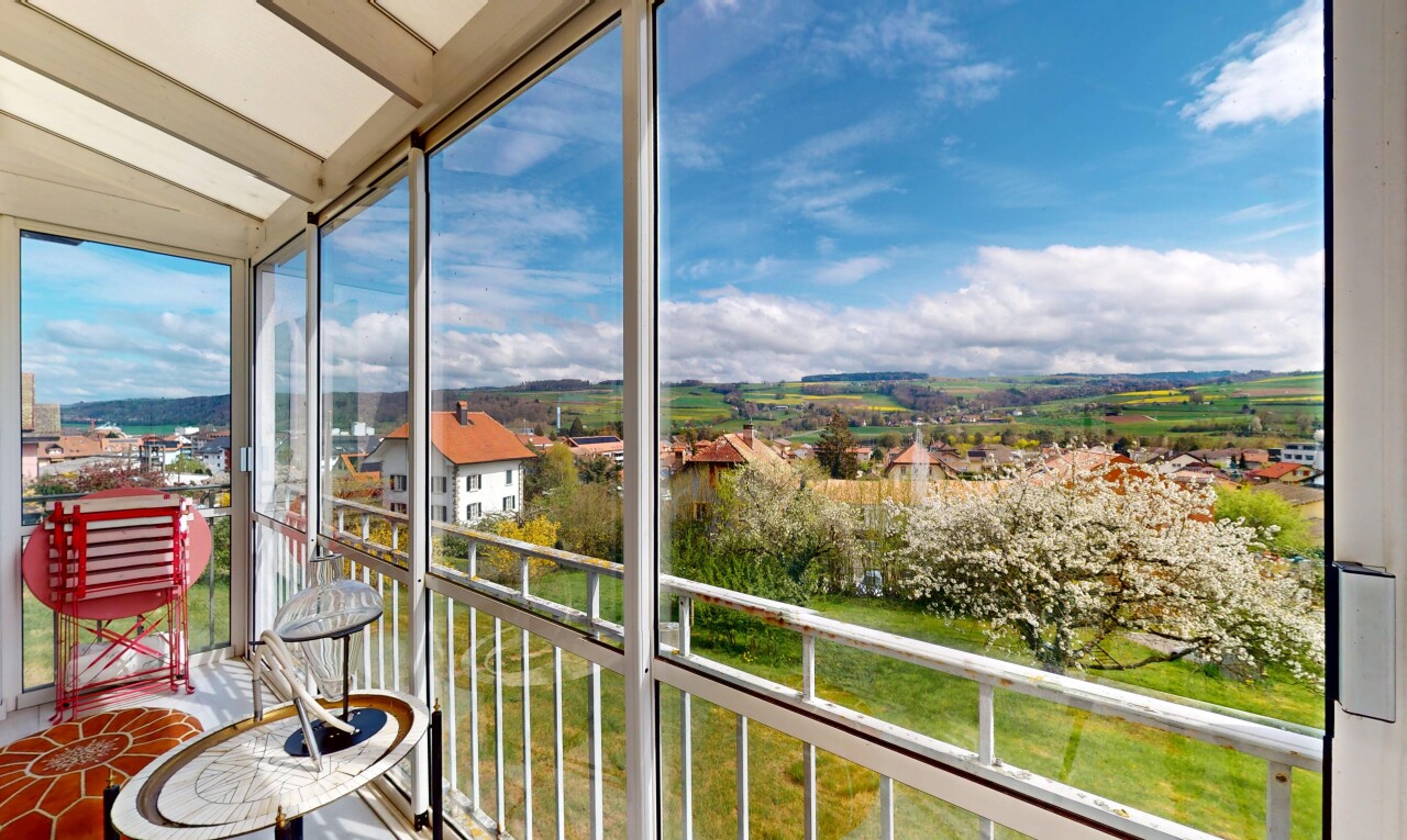 balcon avec balcon et véranda