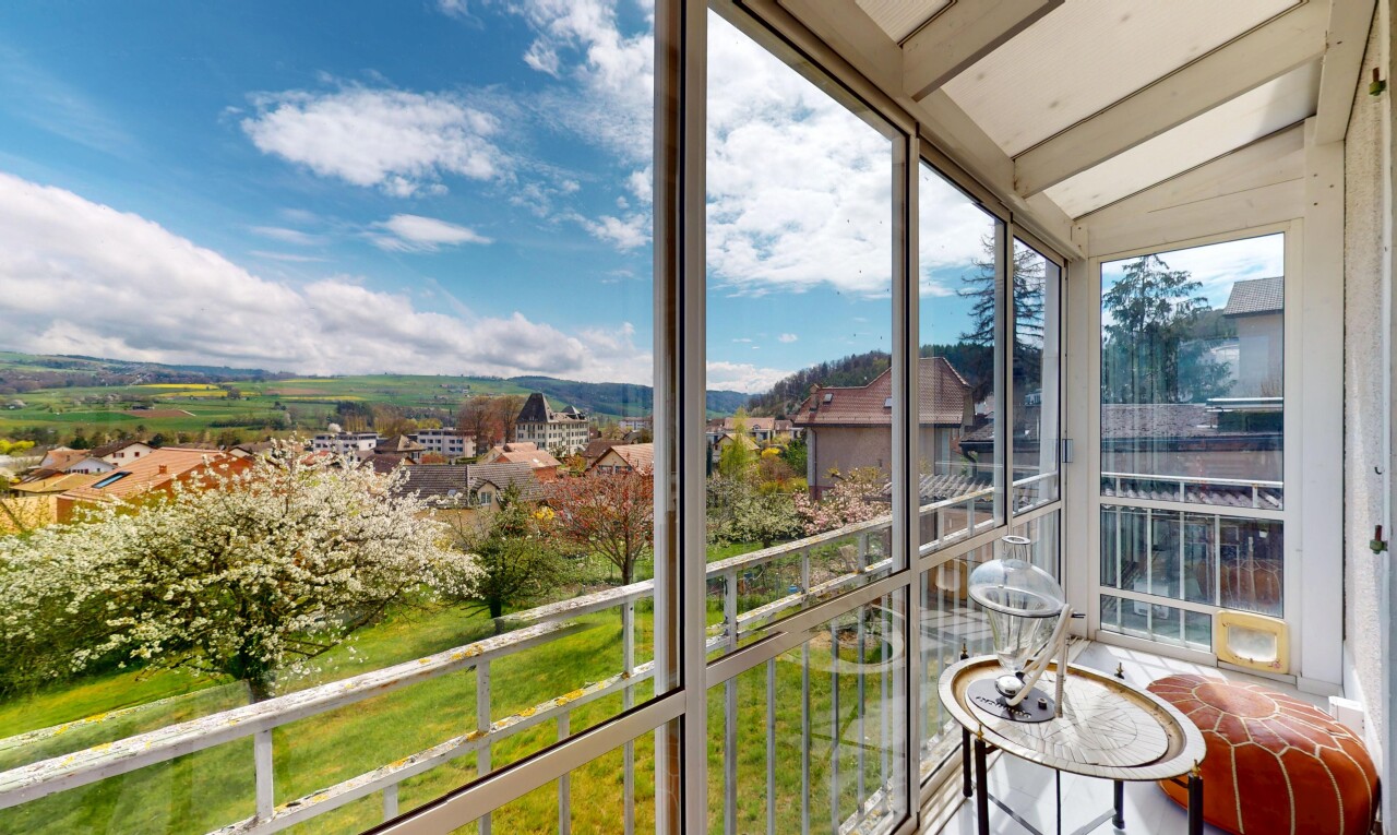 balcon avec balcon et véranda