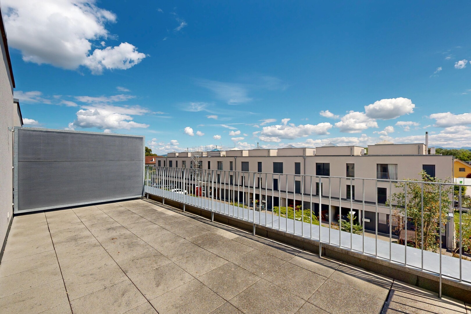 terrasse avec day time, terrasse, apartment complex view, et from property