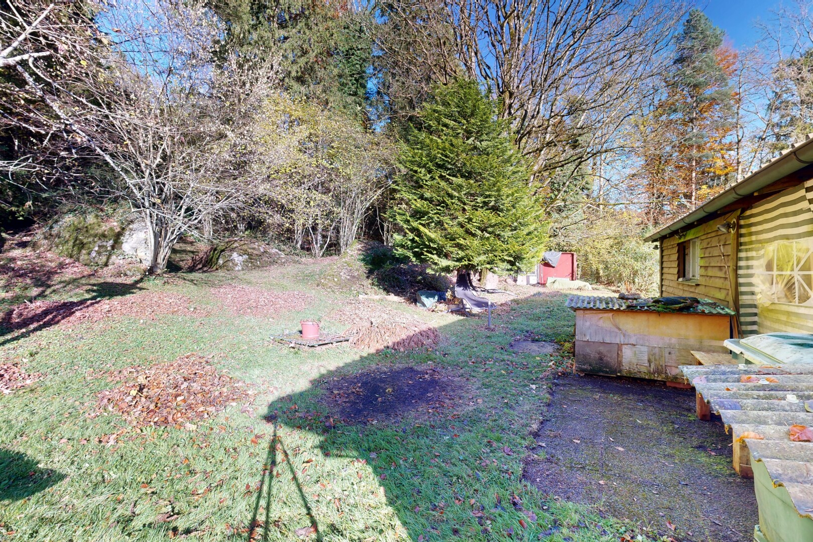 jardin avec day time, pelouse, et from property