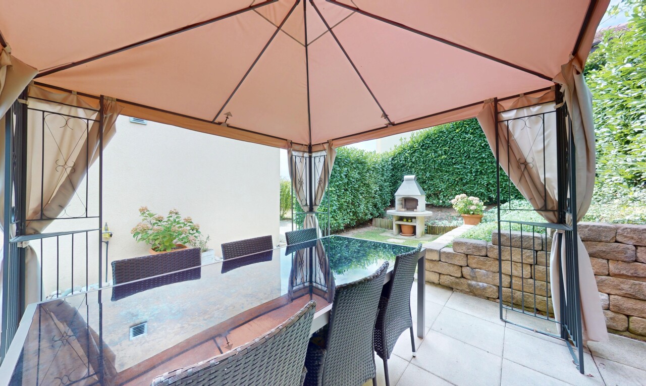 terrasse mit kamin, pavillon, essbereich im freien, terrasse, und from property