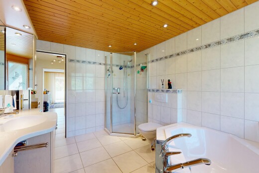 bad mit bad, komplettes badezimmer, tile wall, fliesenwand, und dusche