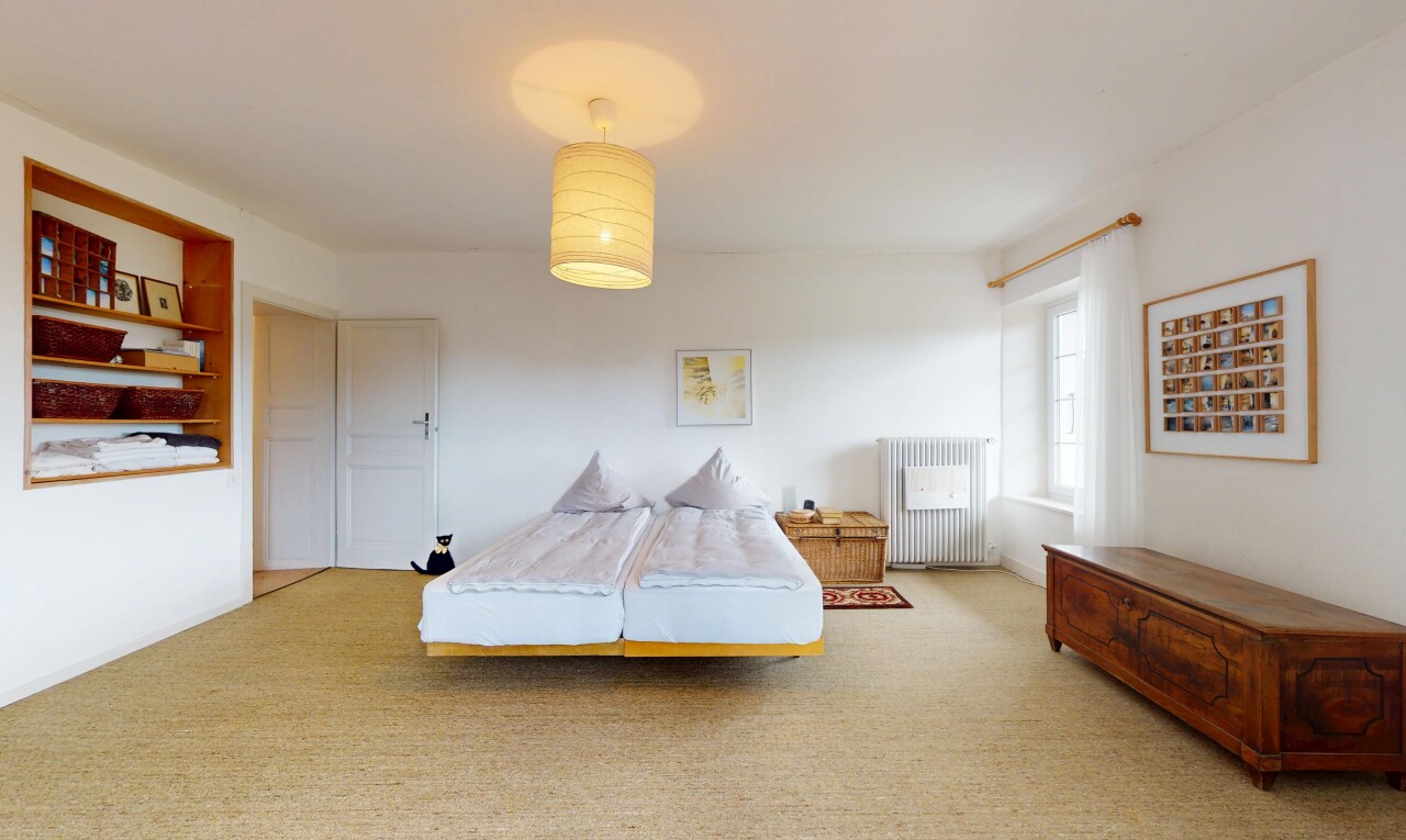 chambre avec cloison sèche, drywall, inside property, lumière naturelle, et natural light