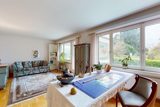 salon / salle à manger avec inside property, natural light, lumière naturelle, drywall, et cloison sèche