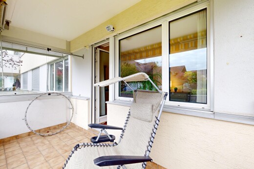 terrasse avec véranda et property visible