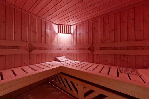 chambre avec sauna et inside property