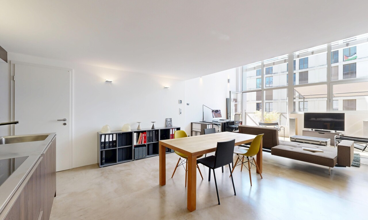 wohn- / esszimmer mit inside property, gipskartonwand, drywall, natürliches licht, und natural light