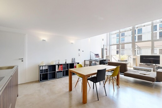 wohn- / esszimmer mit inside property, gipskartonwand, drywall, natürliches licht, und natural light