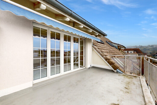 terrasse mit markise, from property, day time, zaun, und terrasse