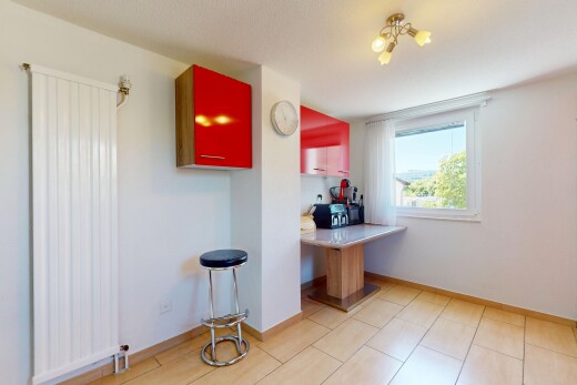 küche mit natürliches licht, natural light, gipskartonwand, drywall, und inside property