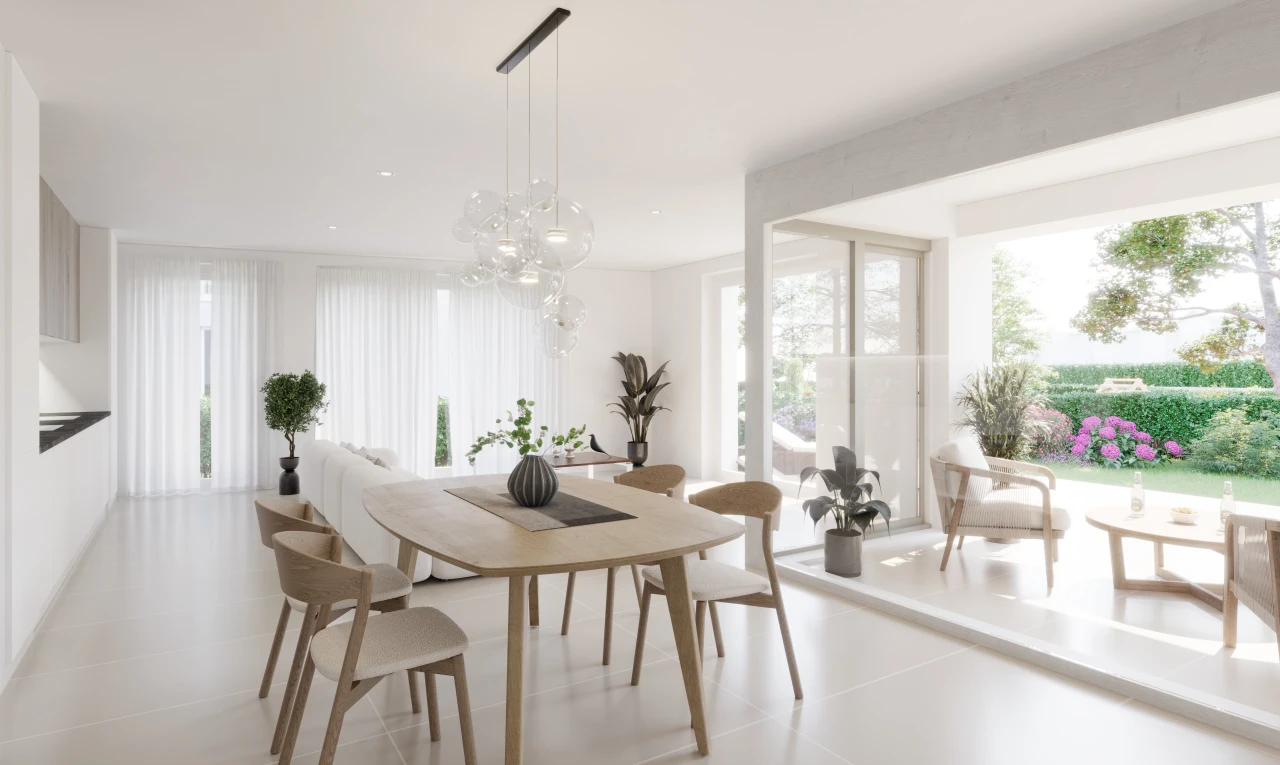 esszimmer mit fliesenboden, bemerkenswerter kronleuchter, und natürliches licht