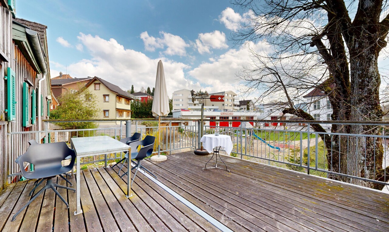 terrasse avec terrasse, from property, day time, gril, et aire de jeux