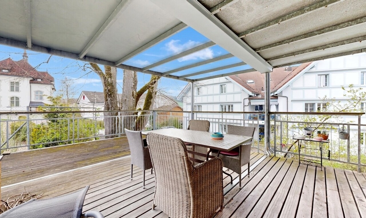 terrasse avec terrasse, from property, coin repas extérieur, day time, et residential view