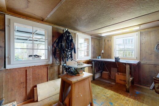 büro mit wood wall, holzwand, inside property, low ceiling, und niedrige decke